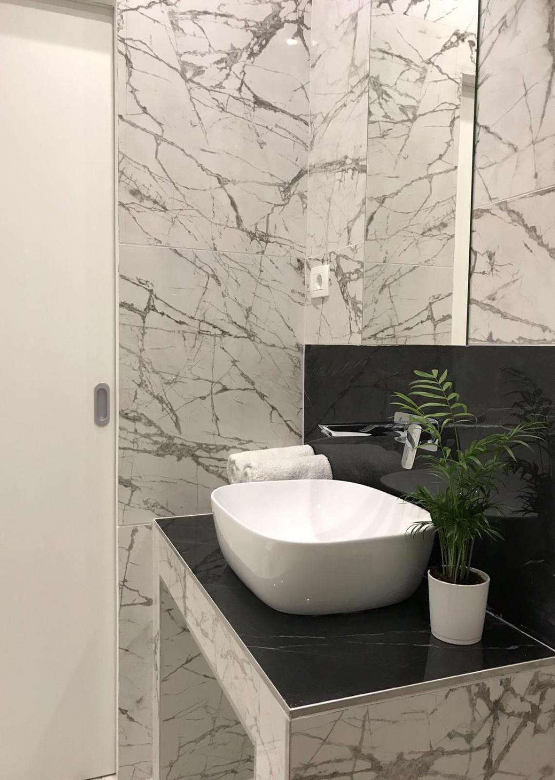 Antares Luxury 2
